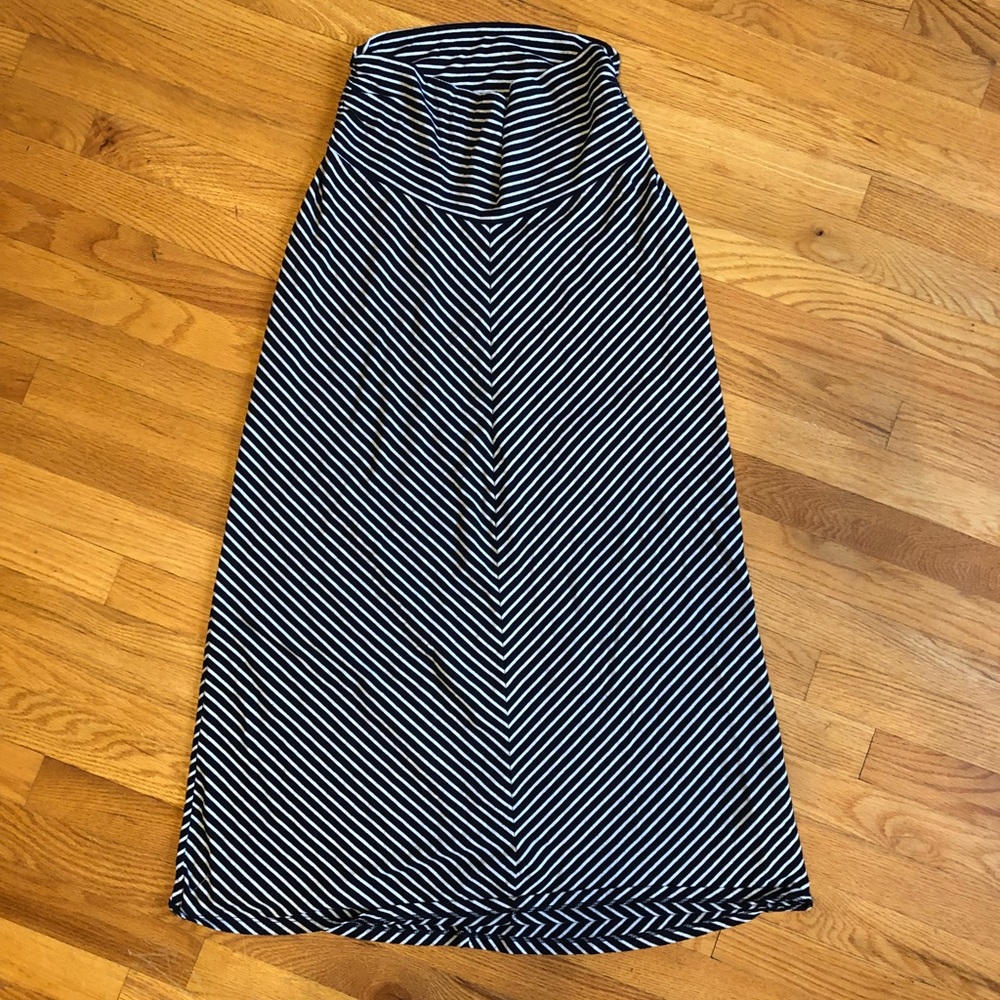 Maternity maxi